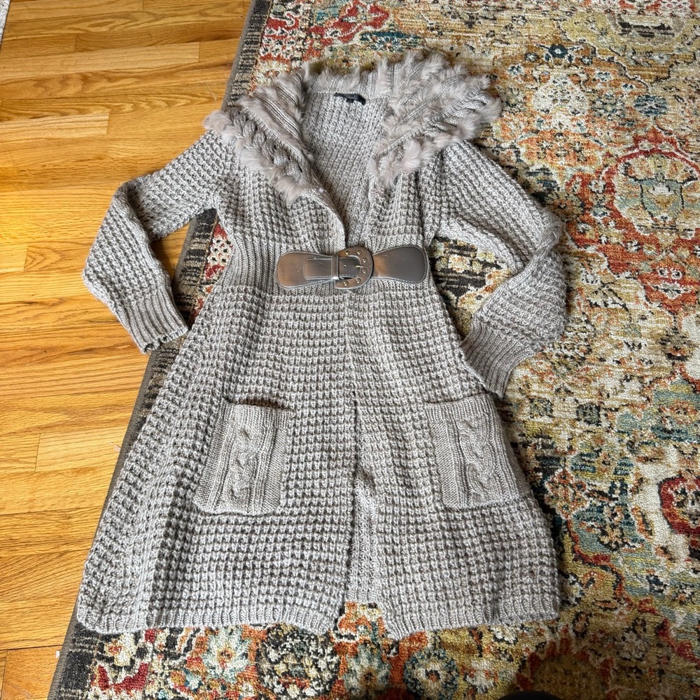 Vintage Y2K fur trim sweater